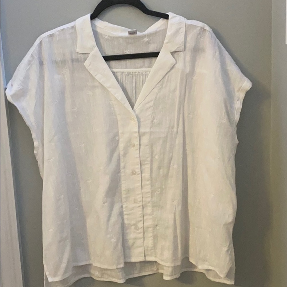 Old Navy Women’s Flowy Shirt